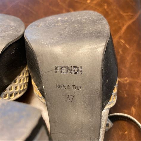 specchio fendi|fendi shoes official website.